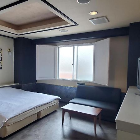 Hotel Golf Tsunashima (Adults Only) Yokohama  Esterno foto