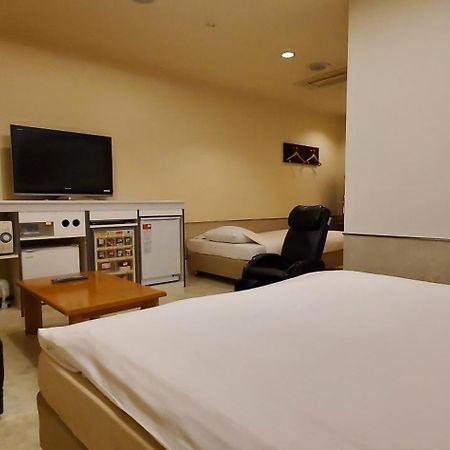 Hotel Golf Tsunashima (Adults Only) Yokohama  Esterno foto