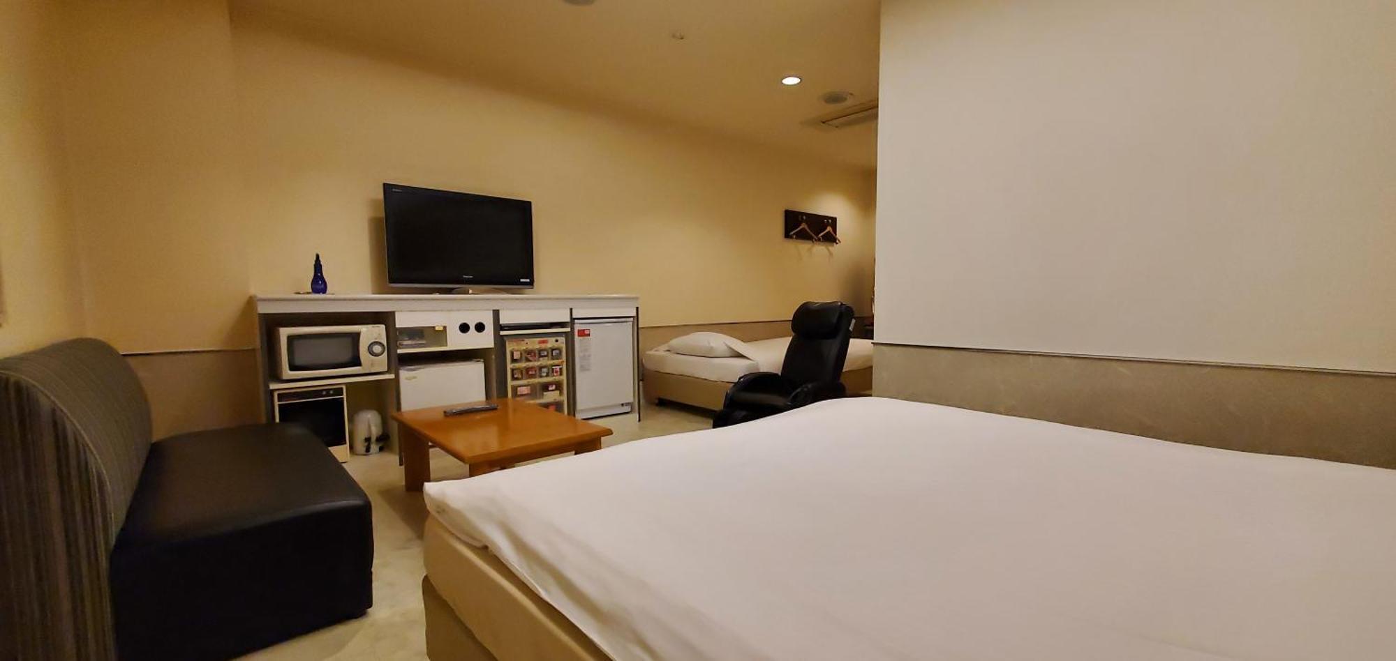 Hotel Golf Tsunashima (Adults Only) Yokohama  Esterno foto